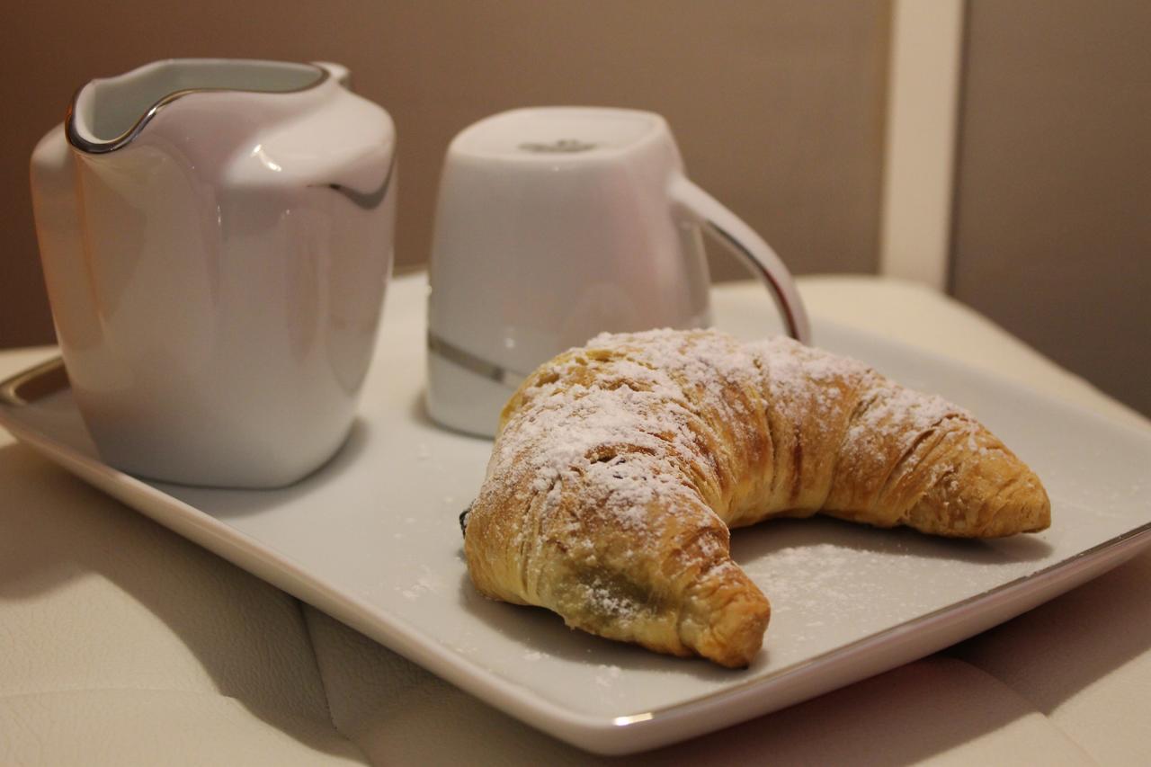 Bed and Breakfast Al 68 Di Piazza Cavour Neapol Exteriér fotografie